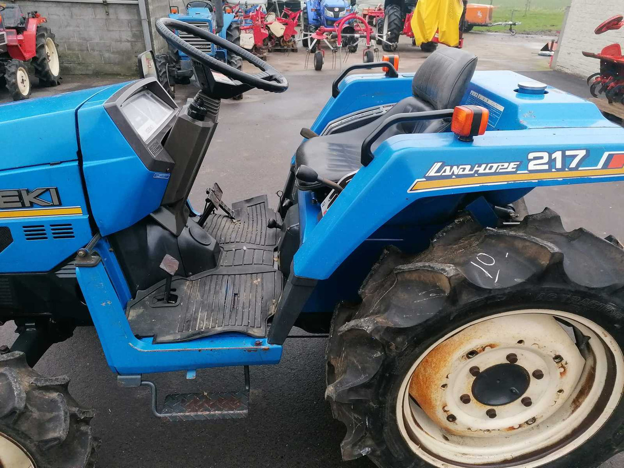 Iseki TU217F - Mini trator: foto 5 Iseki TU217F - Mini trator: foto 5