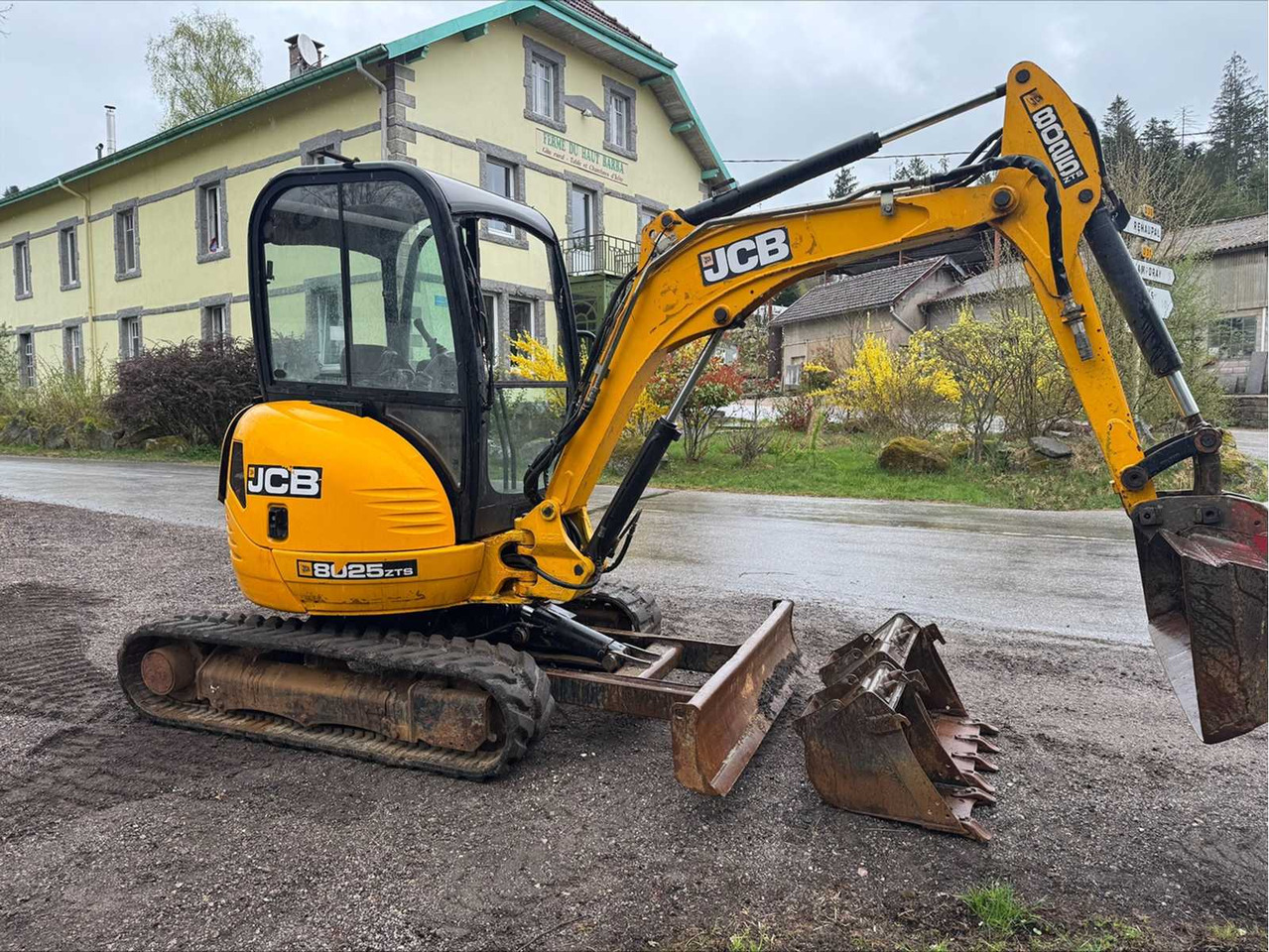 JCB - 2015 - 8025 - MINI EXCAVATOR - Mini escavadeira: foto 1 JCB - 2015 - 8025 - MINI EXCAVATOR - Mini escavadeira: foto 1
