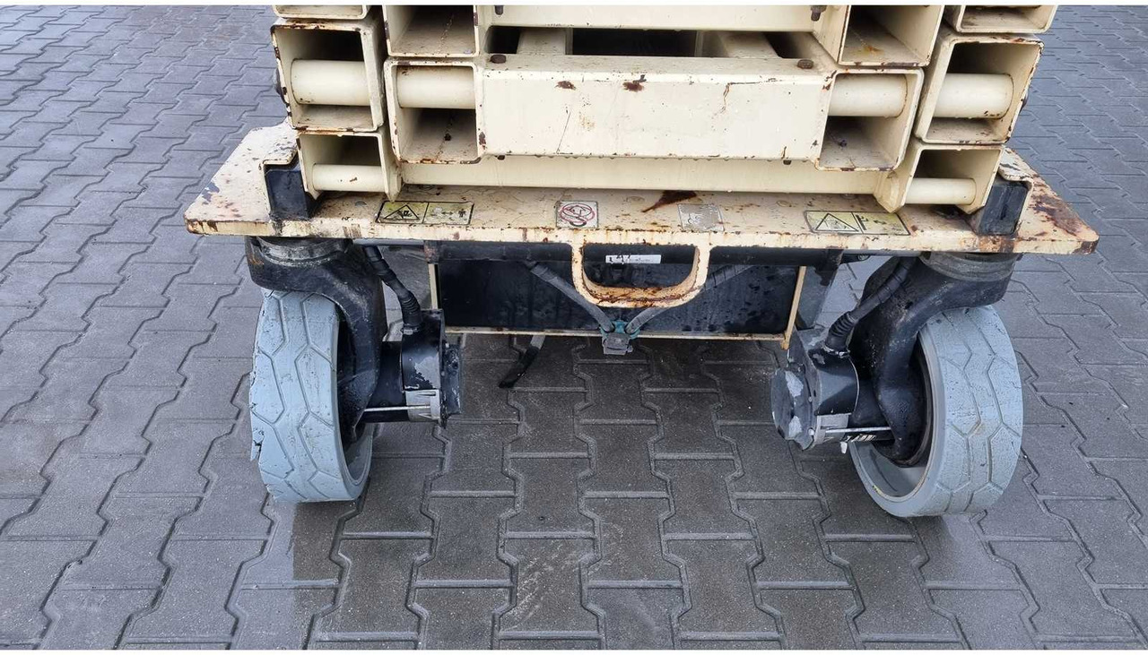 Plataforma aérea JLG - 3246ES - AERIAL WORK PLATFORMS - 2013 (ESN11813027): foto 7