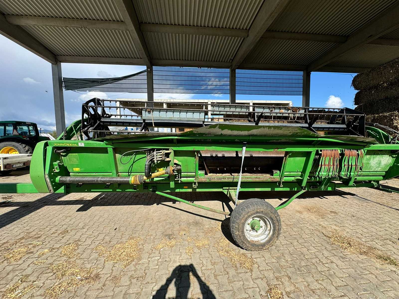 JOHN DEERE 622 - Ceifeira debulhadora: foto 1 JOHN DEERE 622 - Ceifeira debulhadora: foto 1