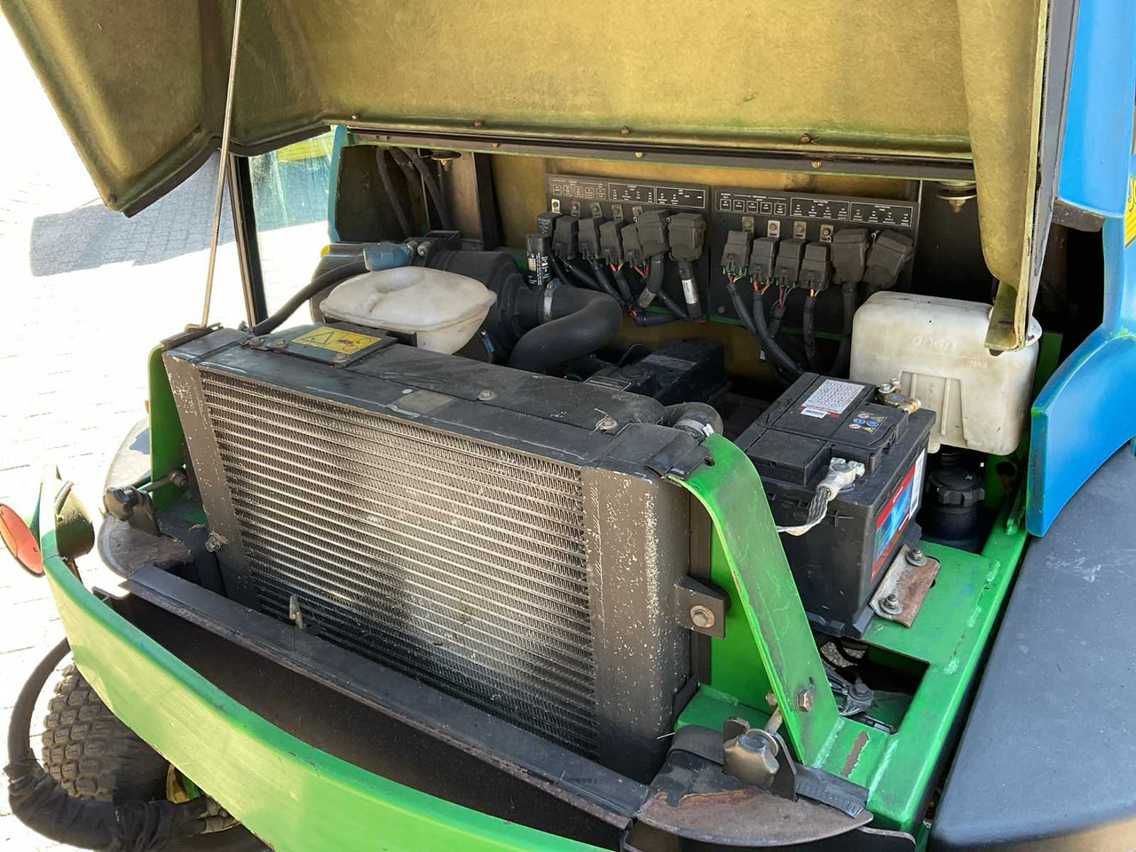 Cortador de grama John Deere 1905 4wd: foto 24
