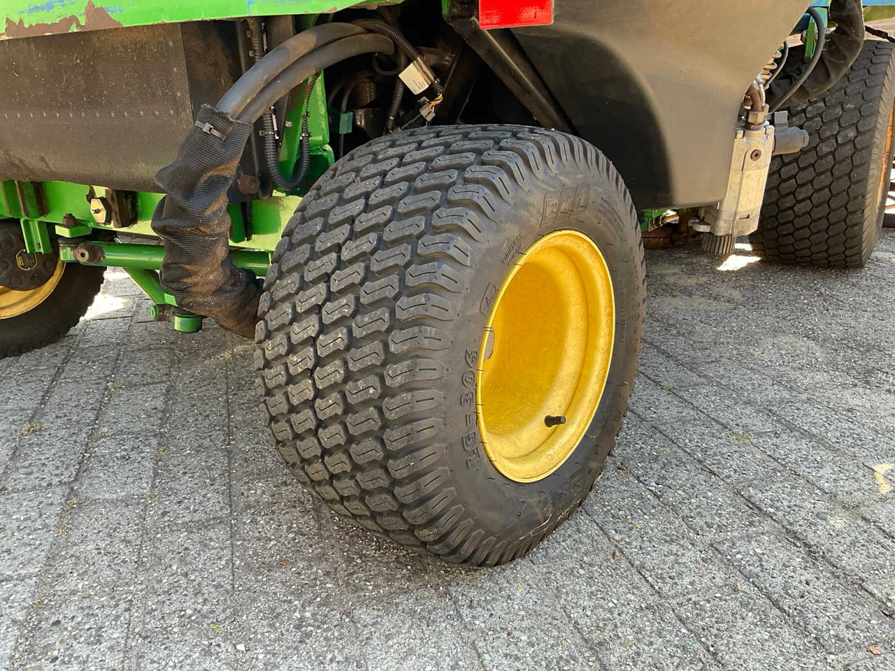 Cortador de grama John Deere 1905 4wd: foto 22