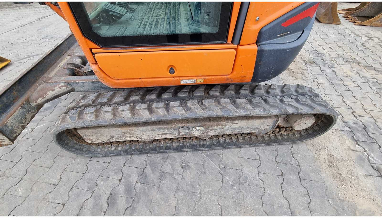 Mini escavadeira KUBOTA U27-4: foto 17
