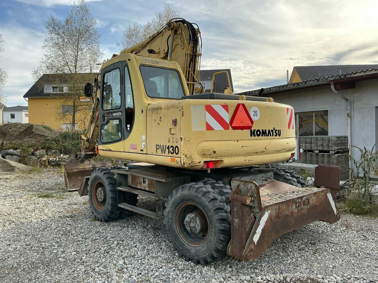 Komatsu 1995 KOMATSU PW 130 GK WHEEL EXCAVATOR - Carregadeira de rodas: foto 3 Komatsu 1995 KOMATSU PW 130 GK WHEEL EXCAVATOR - Carregadeira de rodas: foto 3