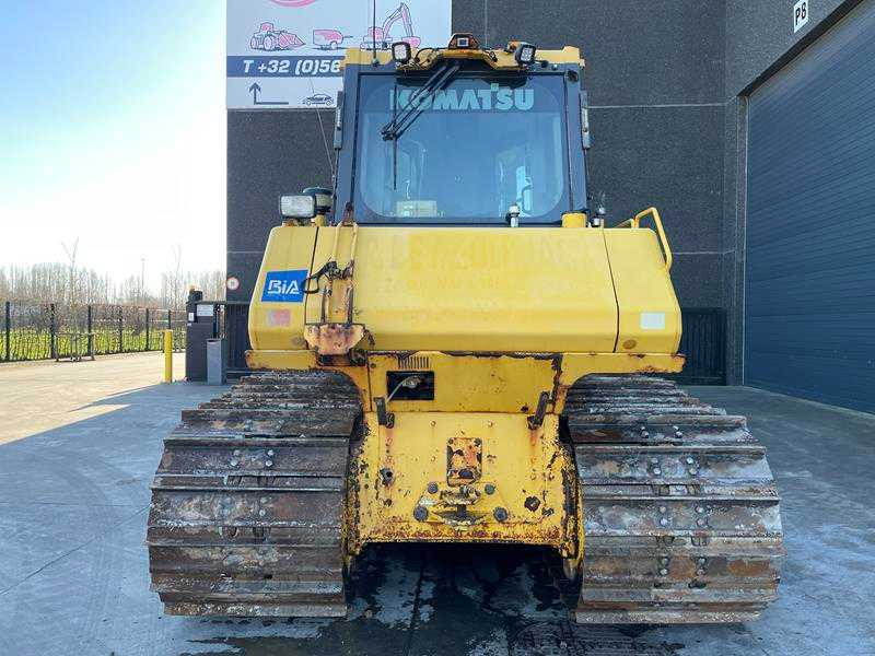 Komatsu D65PX-18 - Buldôzer: foto 2 Komatsu D65PX-18 - Buldôzer: foto 2