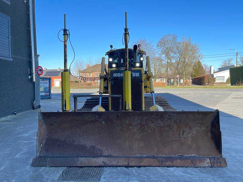 Komatsu D65PX-18 - Buldôzer: foto 3 Komatsu D65PX-18 - Buldôzer: foto 3