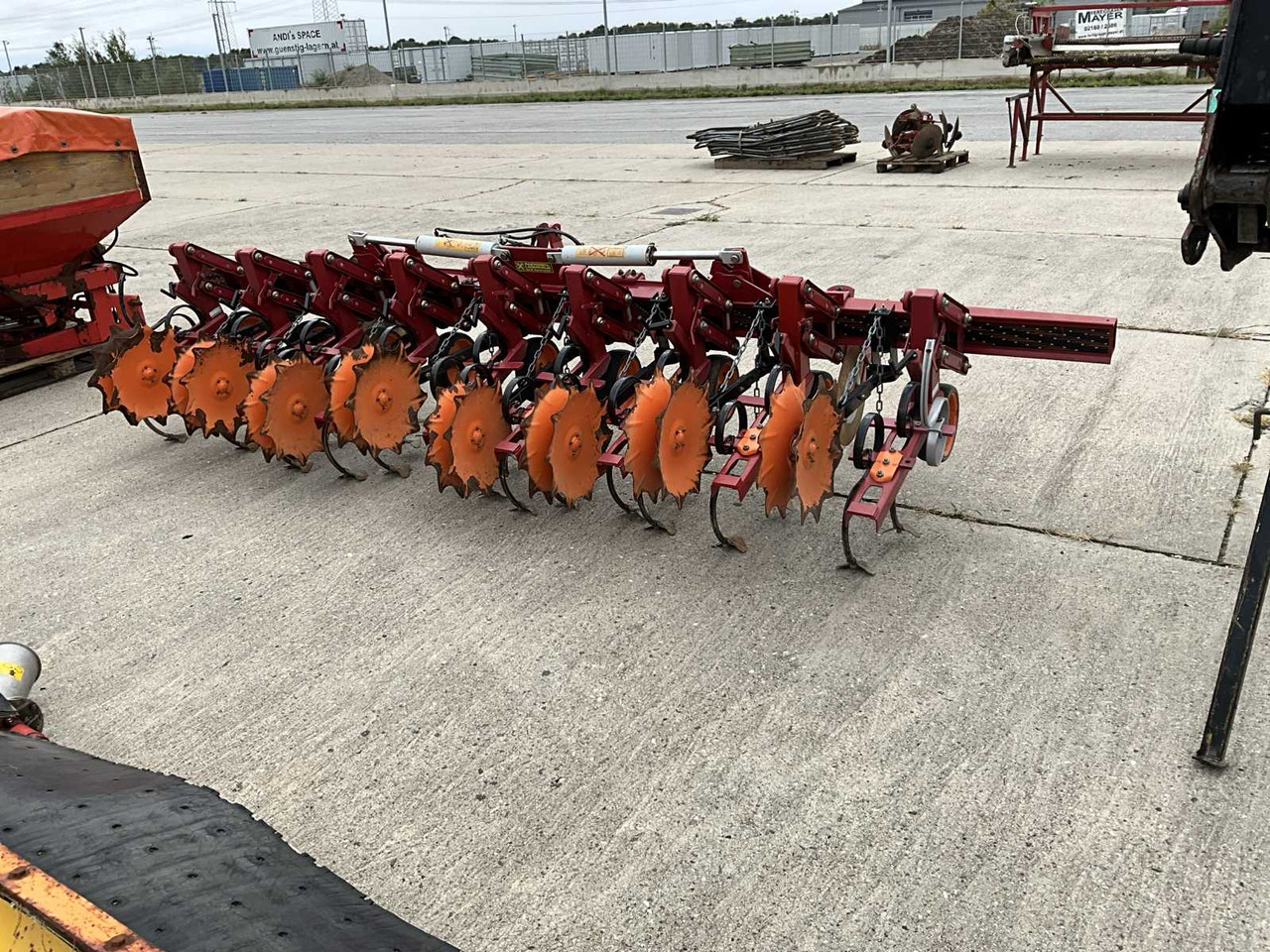 Kongskilde Vibro corn - Maquina para lavrar a terra: foto 4 Kongskilde Vibro corn - Maquina para lavrar a terra: foto 4