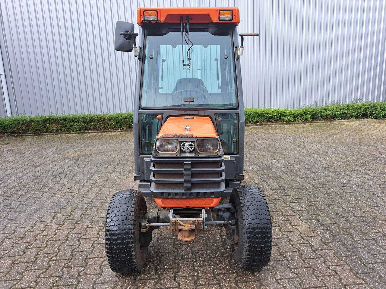 Kubota B2410 - Mini trator: foto 2 Kubota B2410 - Mini trator: foto 2