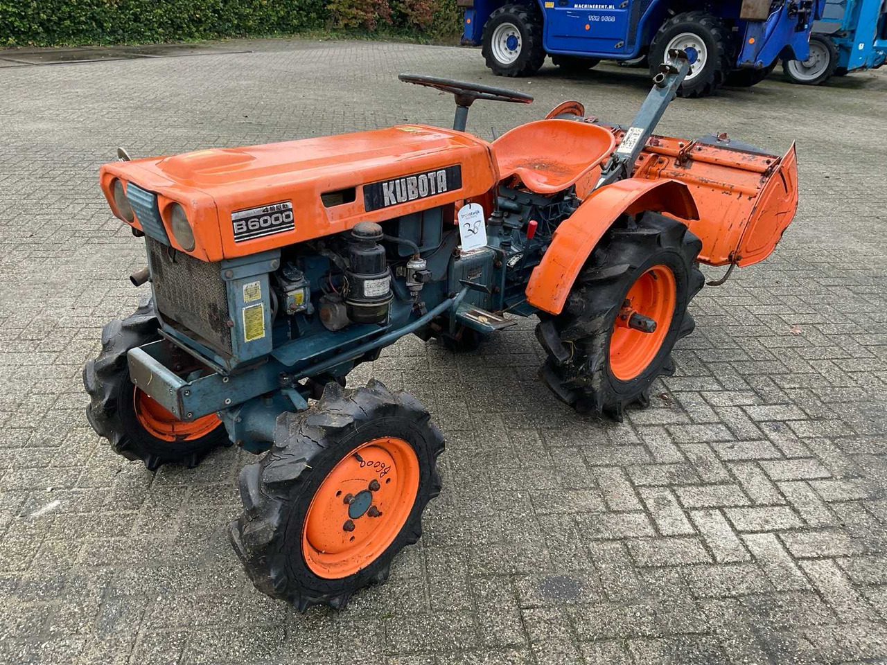Kubota B6000 - Mini trator: foto 1 Kubota B6000 - Mini trator: foto 1
