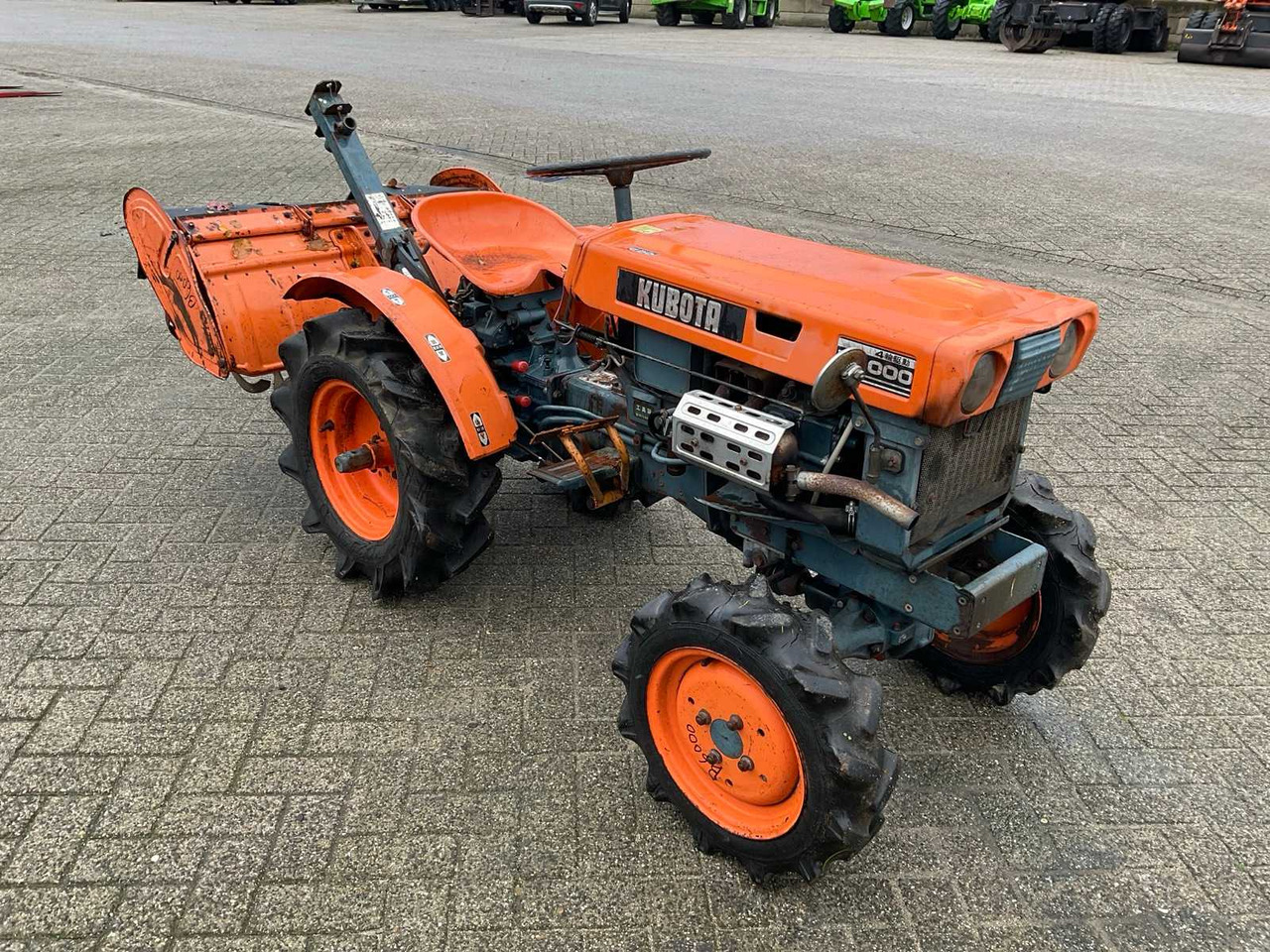 Kubota B6000 - Mini trator: foto 4 Kubota B6000 - Mini trator: foto 4