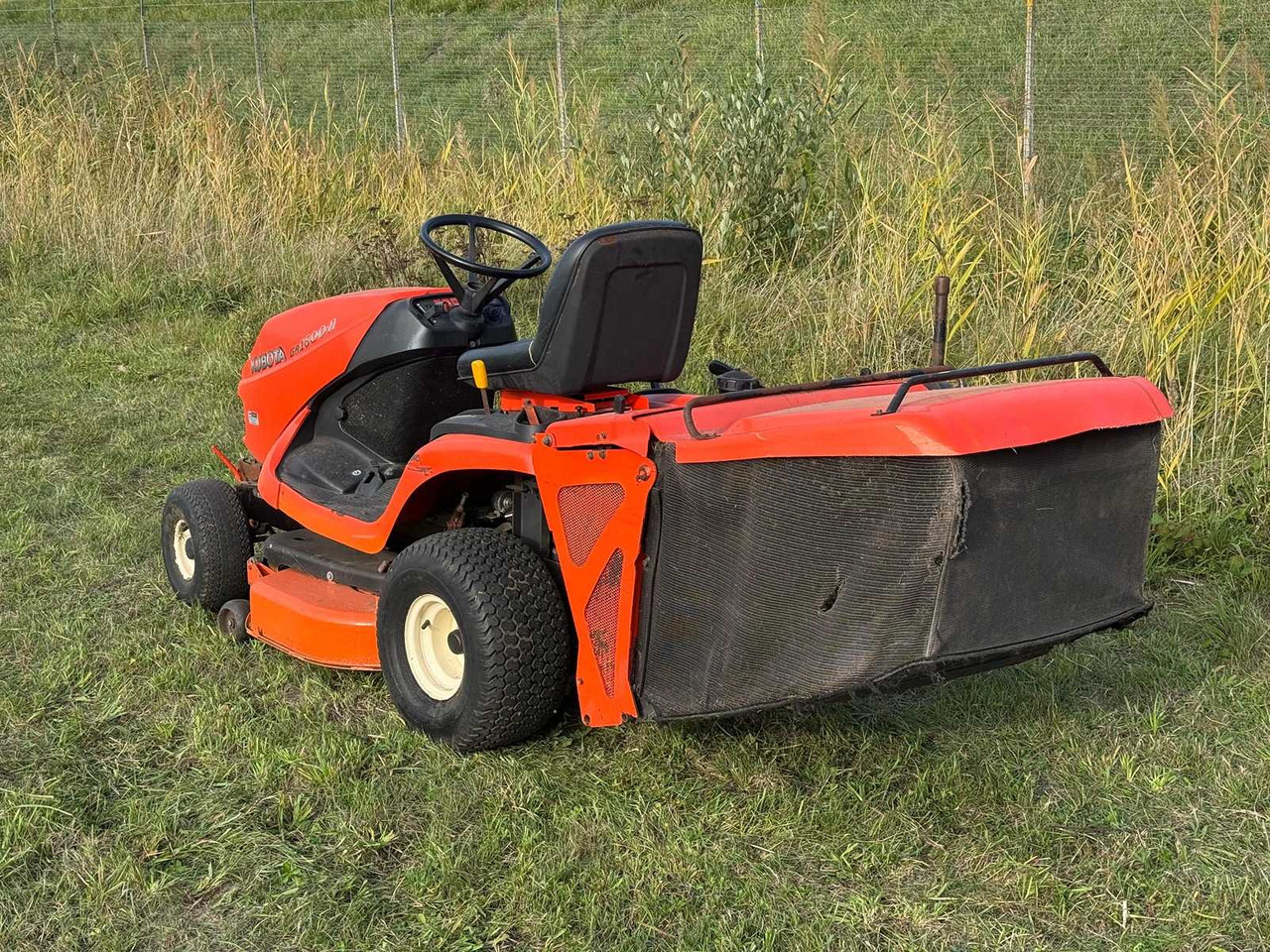Kubota GR 1600 EC2 Diesel - Cortador de grama: foto 3 Kubota GR 1600 EC2 Diesel - Cortador de grama: foto 3