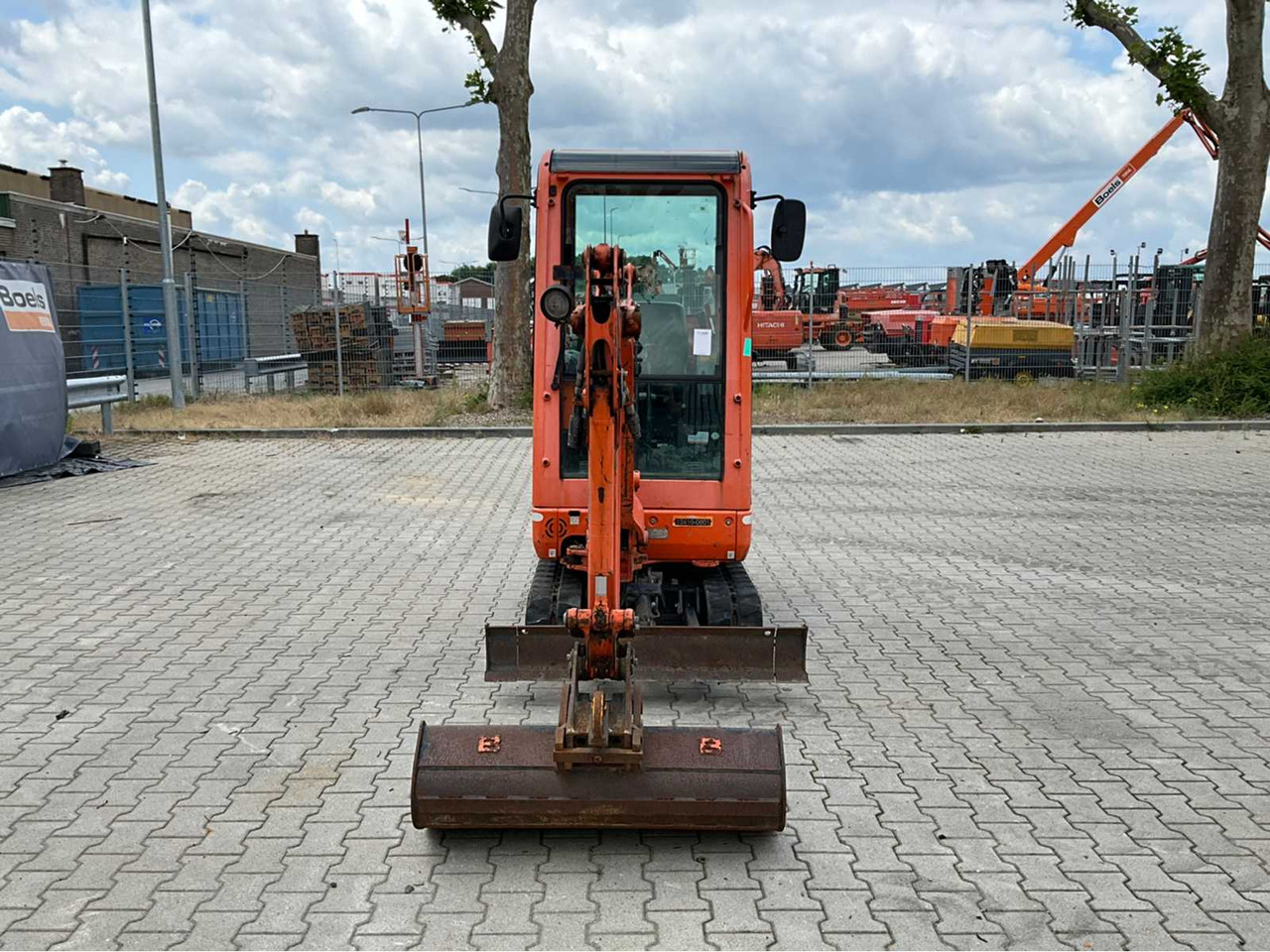 Kubota KX016-4G - Mini escavadeira: foto 3 Kubota KX016-4G - Mini escavadeira: foto 3