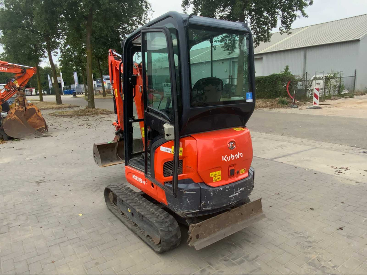 Kubota KX019-4 - Mini escavadeira: foto 5 Kubota KX019-4 - Mini escavadeira: foto 5