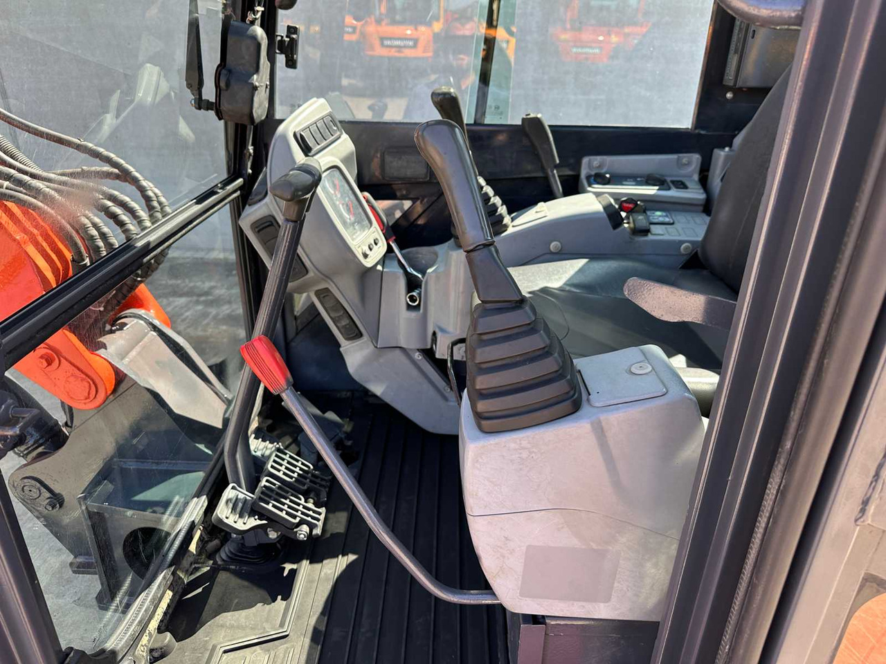Escavadora de rastos Kubota KX155-5: foto 34