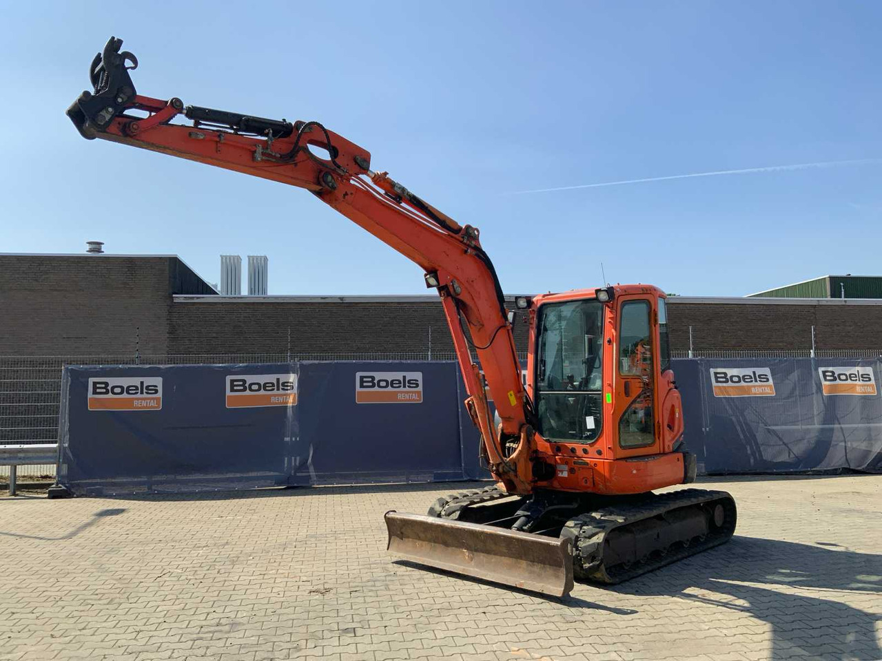 Kubota U55-4 KGLS2 - Mini escavadeira: foto 1 Kubota U55-4 KGLS2 - Mini escavadeira: foto 1
