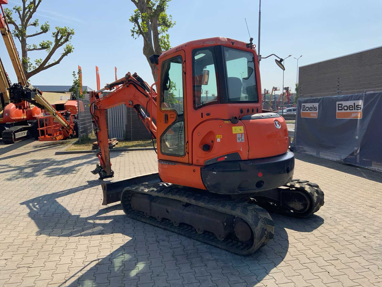 Kubota U55-4 KGLS2 - Mini escavadeira: foto 4 Kubota U55-4 KGLS2 - Mini escavadeira: foto 4
