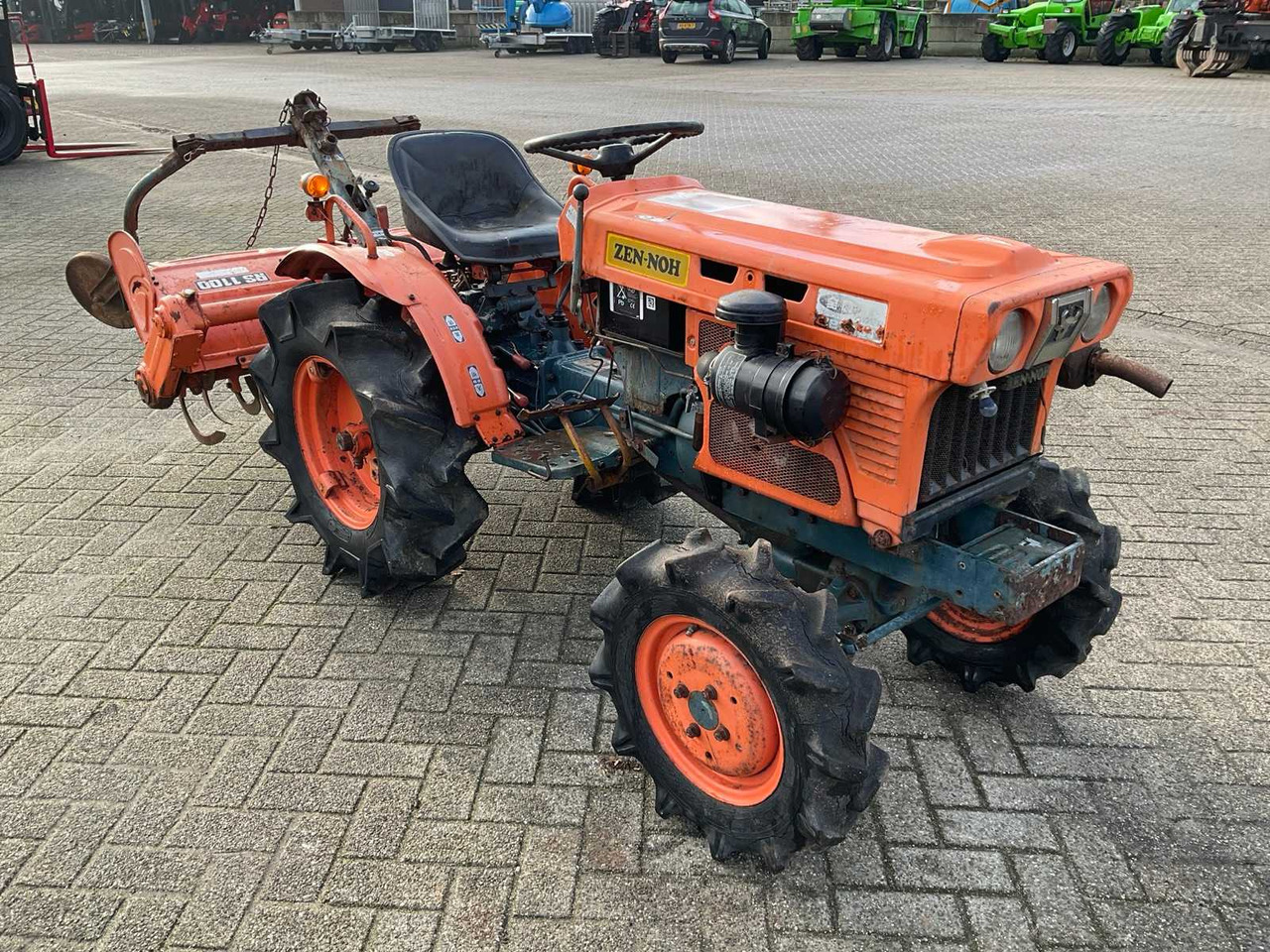 Kubota ZB7001 - Mini trator: foto 4 Kubota ZB7001 - Mini trator: foto 4