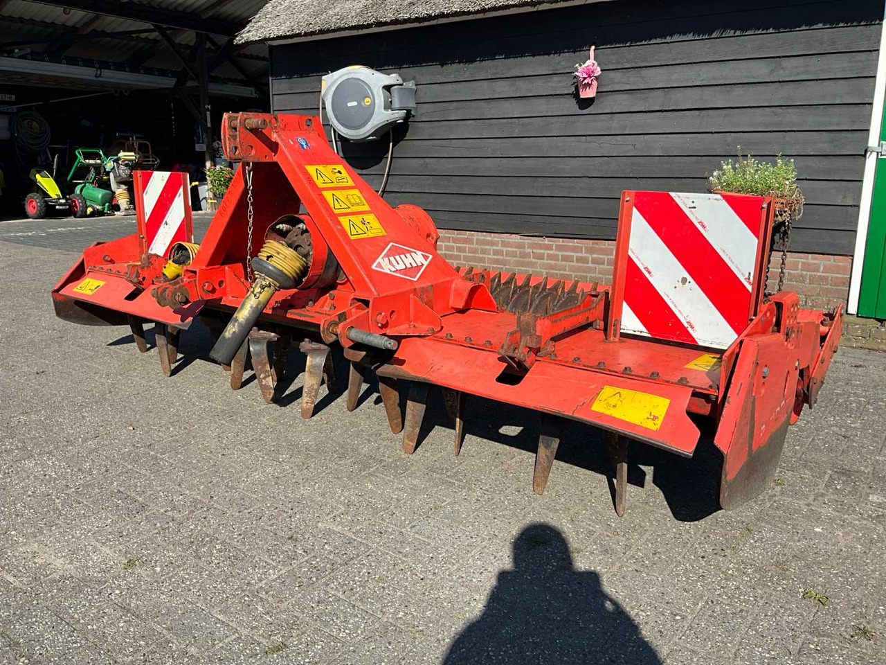 Kuhn HRB302D - Grade rotativa: foto 1 Kuhn HRB302D - Grade rotativa: foto 1