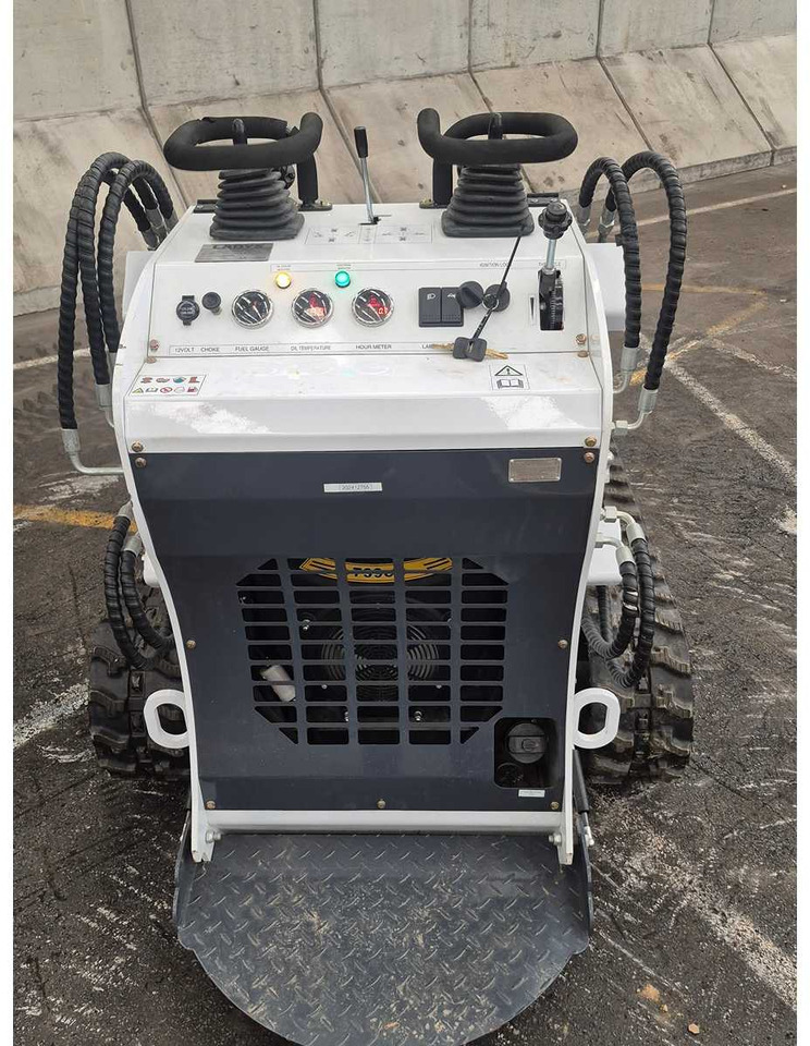 LADYS - 2025 - LA380 - SKID STEER LOADER - Mini carregadeira de esteiras: foto 3 LADYS - 2025 - LA380 - SKID STEER LOADER - Mini carregadeira de esteiras: foto 3