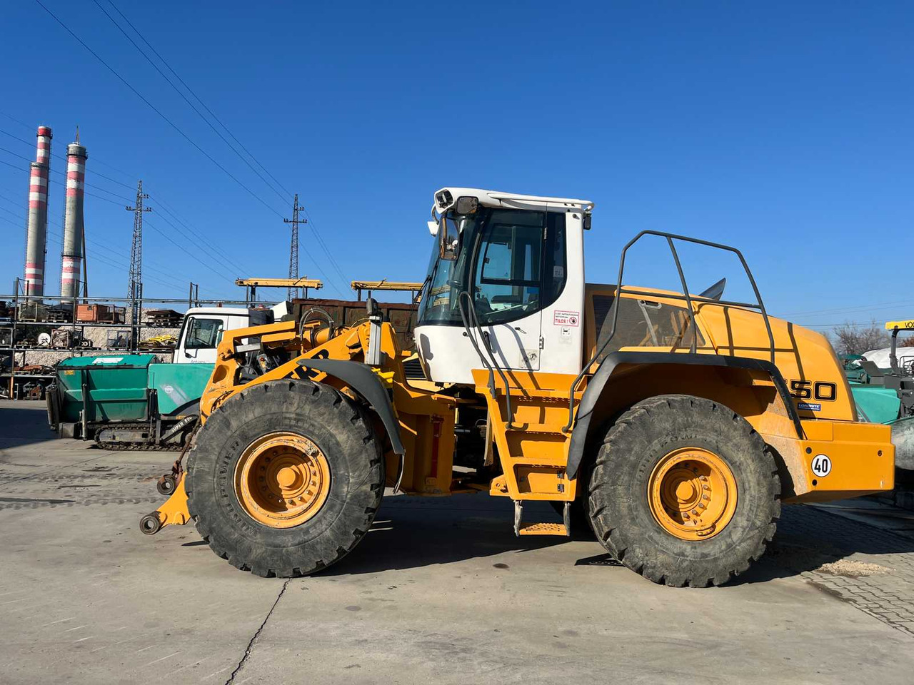 LIEBHERR - L550 - WHEEL LOADER - 2015 - Carregadeira de rodas: foto 2 LIEBHERR - L550 - WHEEL LOADER - 2015 - Carregadeira de rodas: foto 2