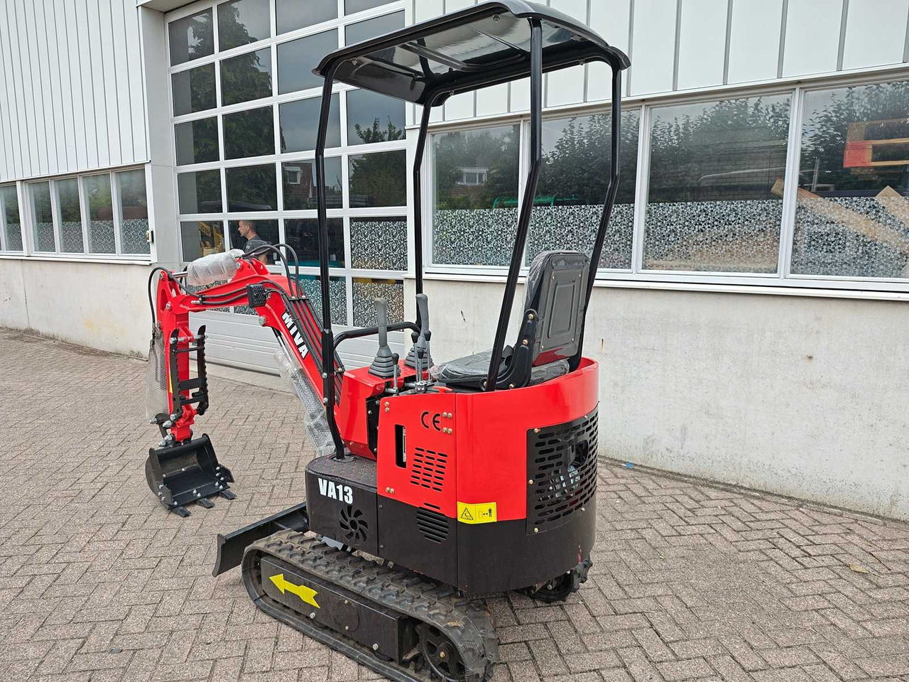 MIVA - 2025 - VA13 - MINI EXCAVATOR - Mini escavadeira: foto 3 MIVA - 2025 - VA13 - MINI EXCAVATOR - Mini escavadeira: foto 3