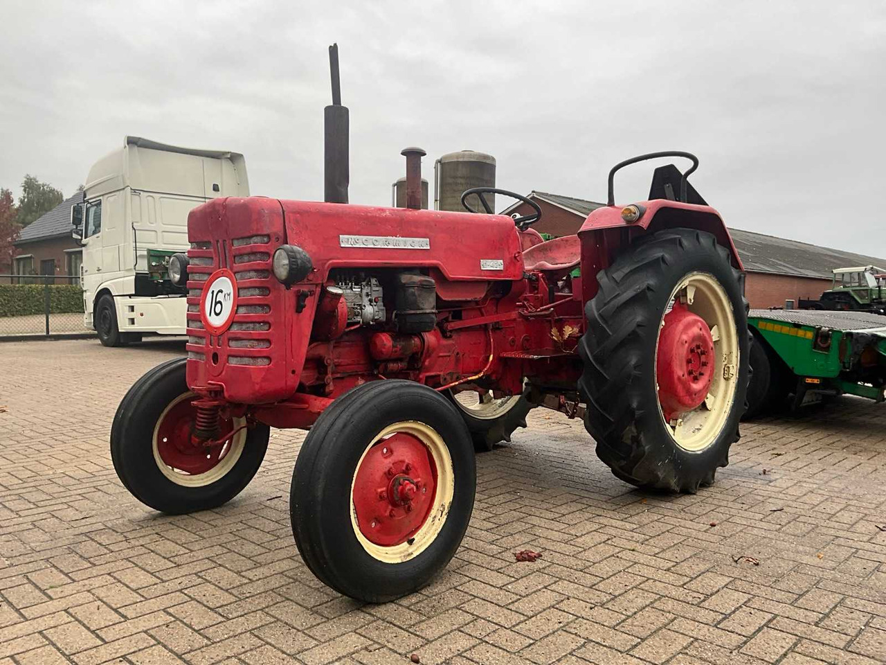 Mc Cormick D-439 - Trator: foto 1 Mc Cormick D-439 - Trator: foto 1