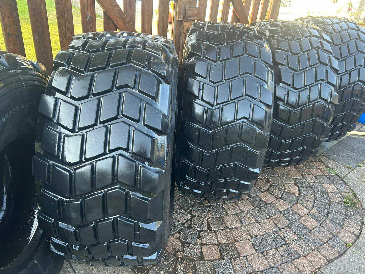 Michelin - Jantes e pneus de Trator: foto 2 Michelin - Jantes e pneus de Trator: foto 2