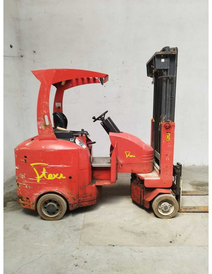 NARROW AISLE - FLEXIG4AC - FORKLIFT TRUCKS - 2011 - Empilhadeira: foto 1 NARROW AISLE - FLEXIG4AC - FORKLIFT TRUCKS - 2011 - Empilhadeira: foto 1