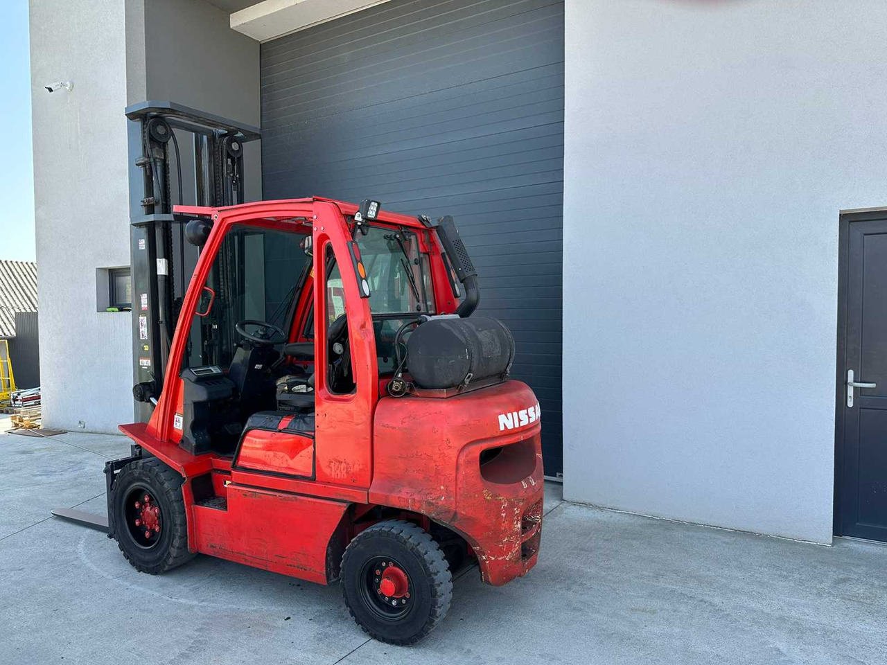 NISSAN - UG1D2A30LQ - FORKLIFT TRUCKS - 2008 - Empilhadeira: foto 3 NISSAN - UG1D2A30LQ - FORKLIFT TRUCKS - 2008 - Empilhadeira: foto 3