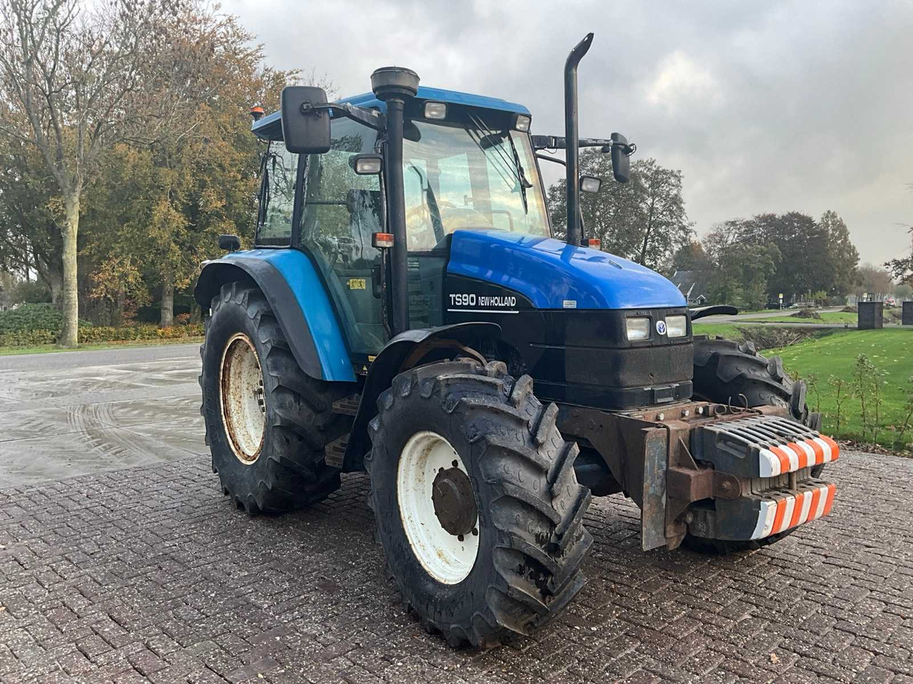 New holland TS90 - Trator: foto 4 New holland TS90 - Trator: foto 4