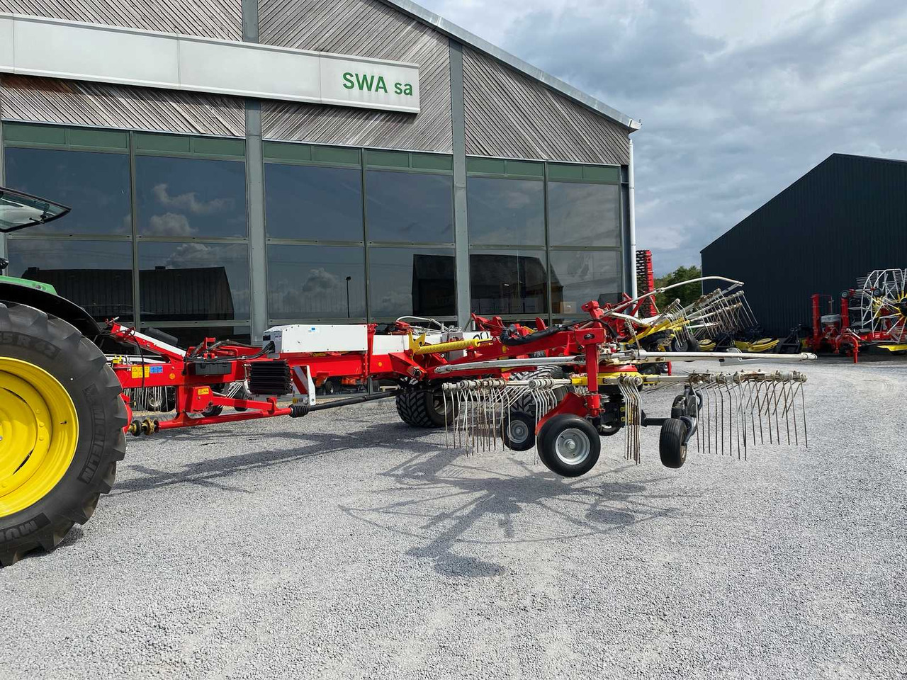 Pottinger Top 1252C - Máquina para produção de feno: foto 3 Pottinger Top 1252C - Máquina para produção de feno: foto 3
