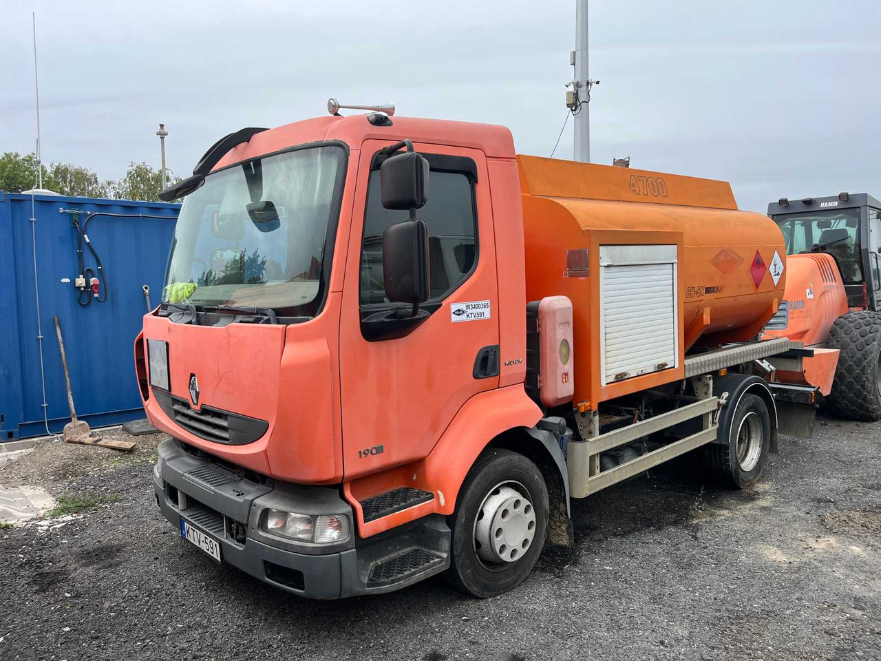 RENAULT Midlum 190.12 Light - Distribuidor de asfalto: foto 1 RENAULT Midlum 190.12 Light - Distribuidor de asfalto: foto 1