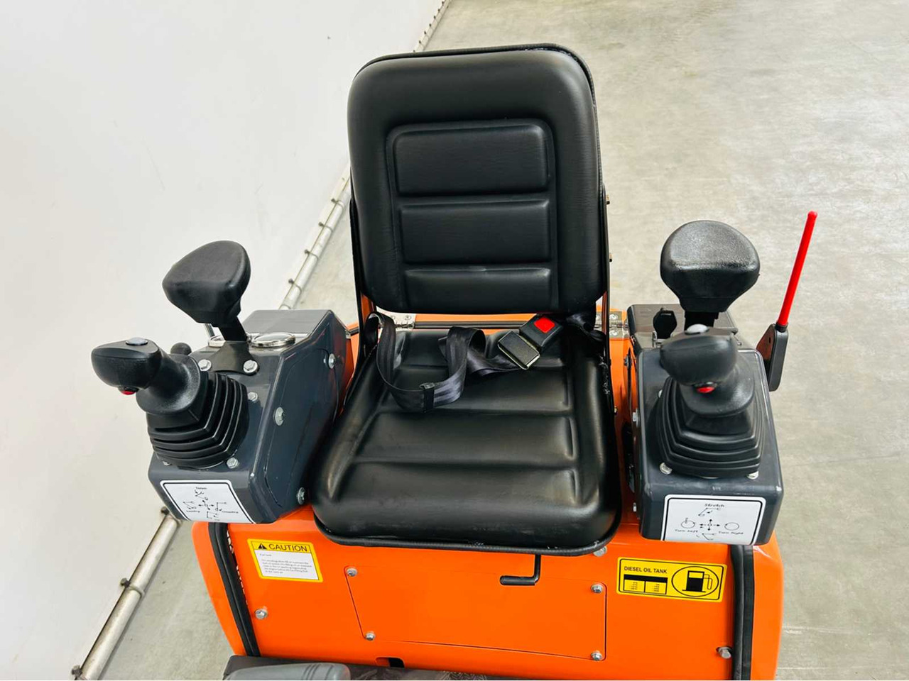 RTE - 2025 - CRE112 - MINI EXCAVATOR 1120KG - Mini escavadeira: foto 5 RTE - 2025 - CRE112 - MINI EXCAVATOR 1120KG - Mini escavadeira: foto 5