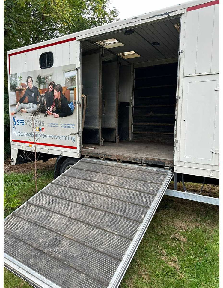 2002 VOLVO FL220 FL6H42R HORSE TRUCK - Reboque: foto 2 2002 VOLVO FL220 FL6H42R HORSE TRUCK - Reboque: foto 2