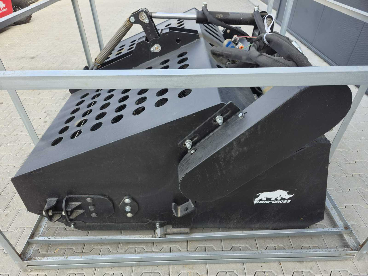 Rhino-cross Landscape rake - Maquina para lavrar a terra: foto 5 Rhino-cross Landscape rake - Maquina para lavrar a terra: foto 5