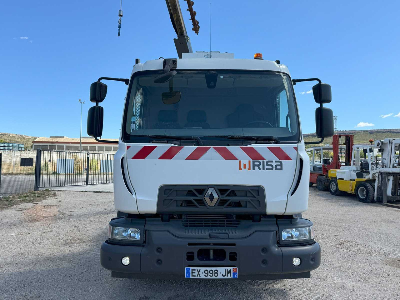 Risa Renault D14 G2T TARIÈRE - Camião de caixa aberta/ Plataforma, Caminhão grua: foto 2 Risa Renault D14 G2T TARIÈRE - Camião de caixa aberta/ Plataforma, Caminhão grua: foto 2