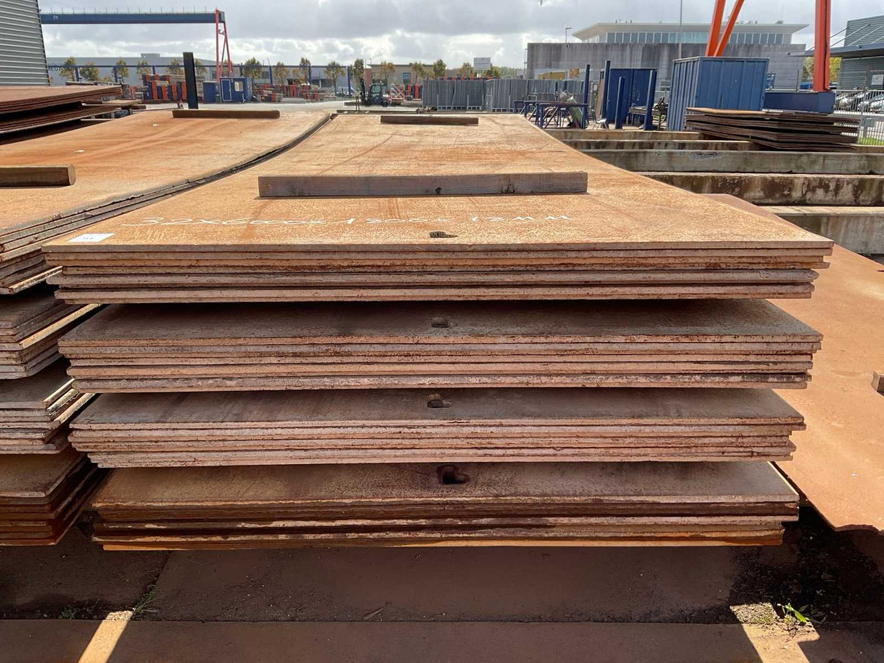 Road plate (32x) - Equipamento de construção: foto 2 Road plate (32x) - Equipamento de construção: foto 2