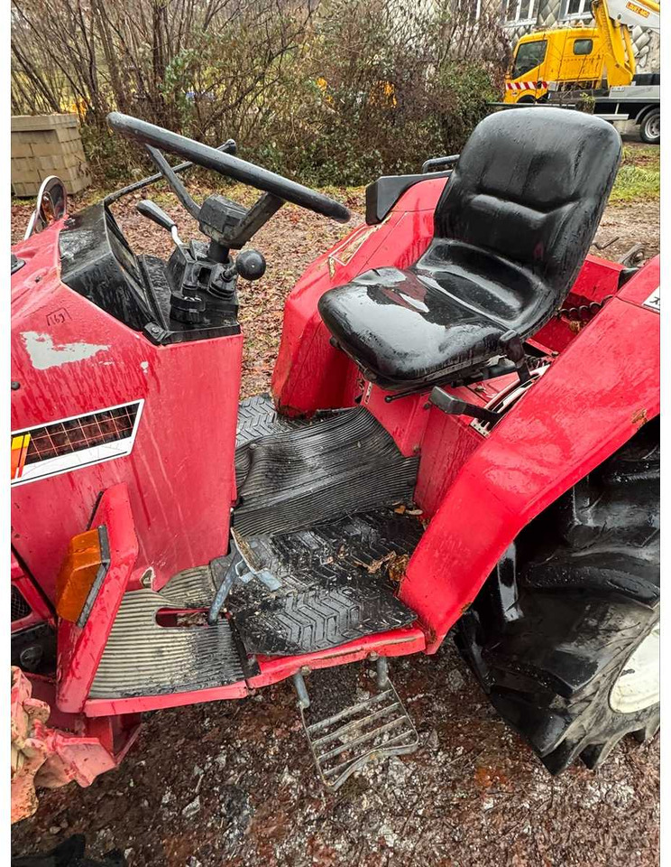 SHIBAURA - D23F - 4WD AGRICULTURAL TRACTOR - Trator: foto 3 SHIBAURA - D23F - 4WD AGRICULTURAL TRACTOR - Trator: foto 3