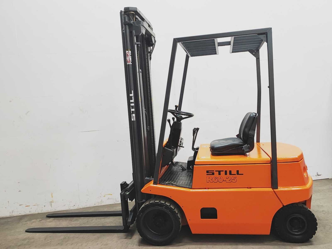 STILL - 1994 - R60-25 - FORKLIFT TRUCK - Empilhadeira: foto 4 STILL - 1994 - R60-25 - FORKLIFT TRUCK - Empilhadeira: foto 4