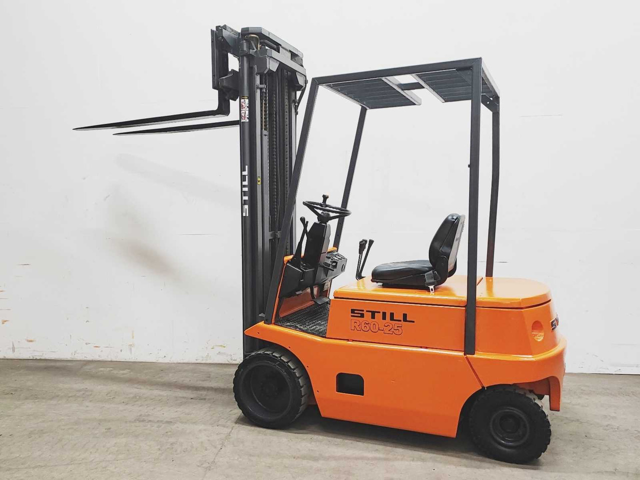 STILL - 1994 - R60-25 - FORKLIFT TRUCK - Empilhadeira: foto 2 STILL - 1994 - R60-25 - FORKLIFT TRUCK - Empilhadeira: foto 2