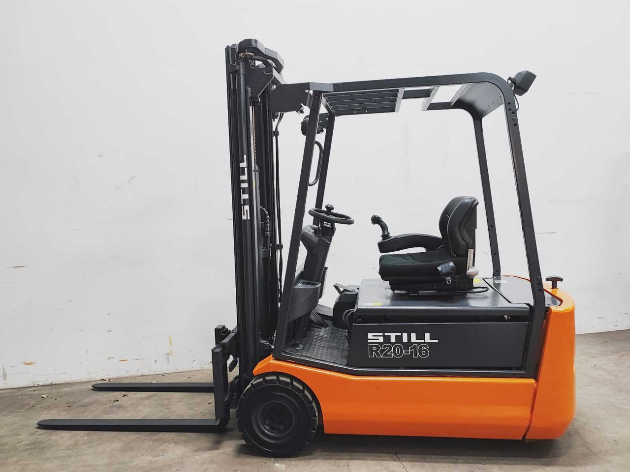STILL - 2003 - R20-16 - FORKLIFT TRUCK - Empilhadeira: foto 4 STILL - 2003 - R20-16 - FORKLIFT TRUCK - Empilhadeira: foto 4