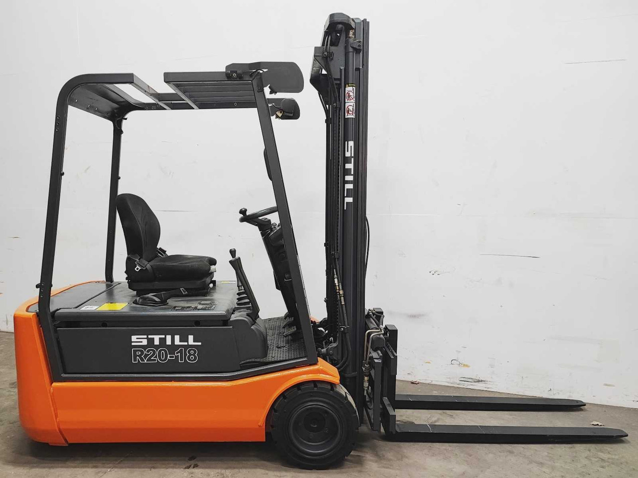 STILL - R20-18 - FORKLIFT TRUCK - 2004 - Empilhadeira: foto 5 STILL - R20-18 - FORKLIFT TRUCK - 2004 - Empilhadeira: foto 5
