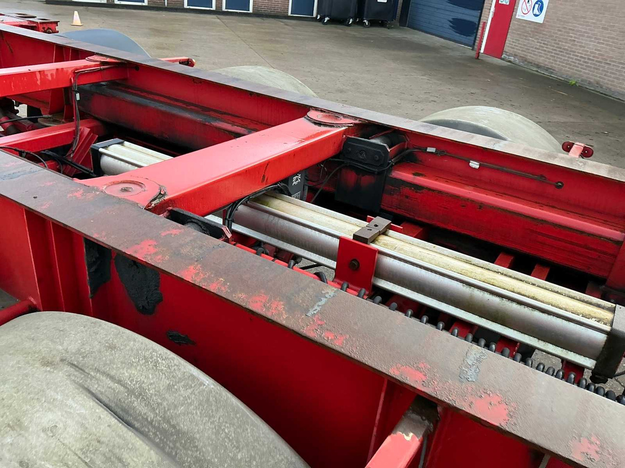 Semireboque 2006 LAG O-3-39 CD CONTAINER CHASSIS SEMI-TRAILER: foto 11 Semireboque 2006 LAG O-3-39 CD CONTAINER CHASSIS SEMI-TRAILER: foto 11