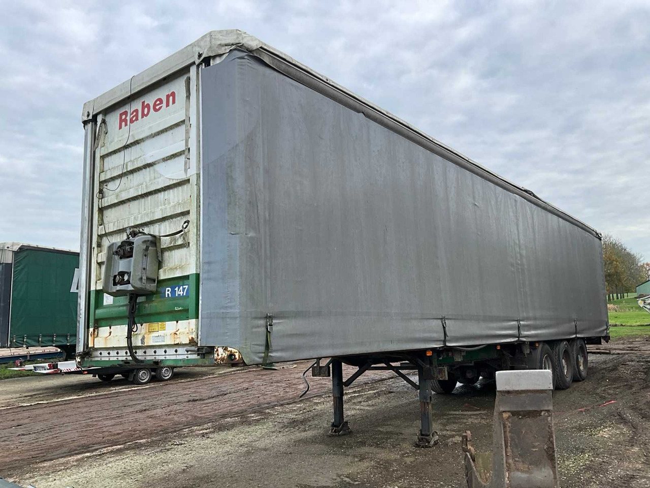 GT FRUEHAUF - SLIDING TARPAULIN TRAILER - SEMI-TRAILER - Semireboque: foto 1 GT FRUEHAUF - SLIDING TARPAULIN TRAILER - SEMI-TRAILER - Semireboque: foto 1