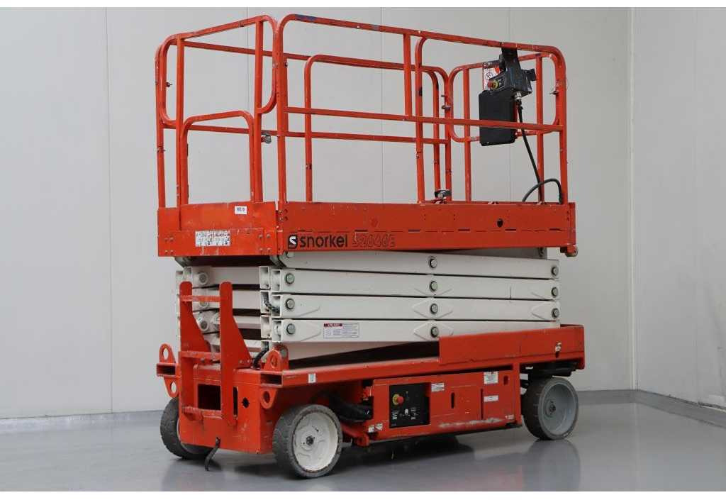 Snorkel SNORKEL - S2646E - AERIAL PLATFORM, 2015, WORKING HEIGHT 9920 - Plataforma aérea: foto 1 Snorkel SNORKEL - S2646E - AERIAL PLATFORM, 2015, WORKING HEIGHT 9920 - Plataforma aérea: foto 1