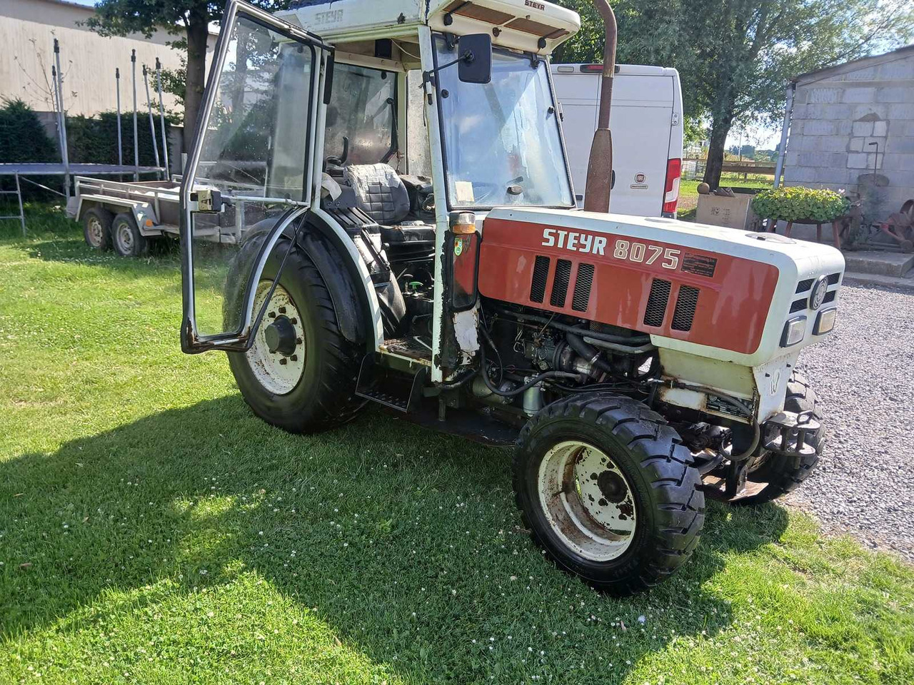 Mini trator Steyr 8075: foto 7