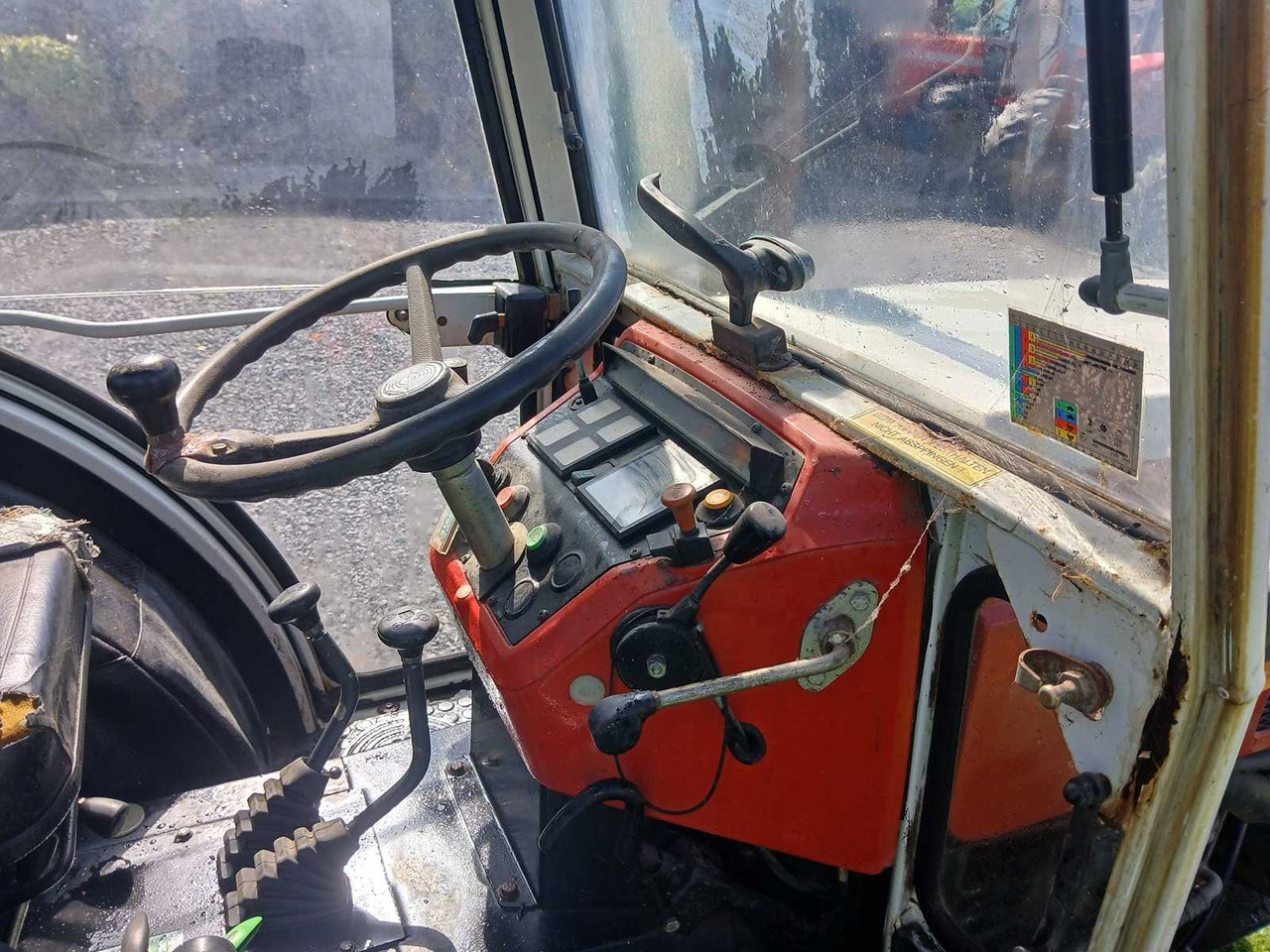 Mini trator Steyr 8075: foto 12