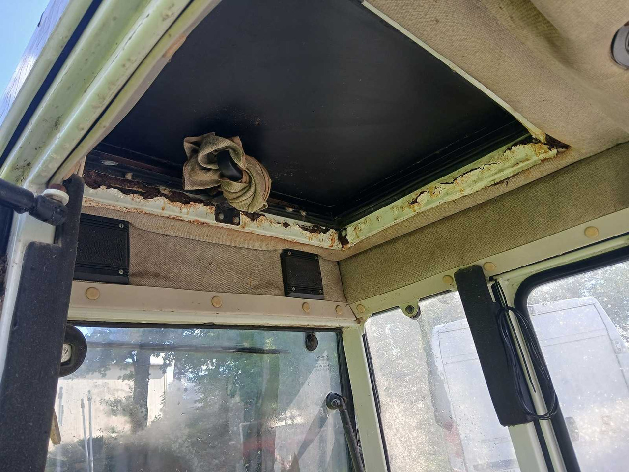 Mini trator Steyr 8075: foto 10