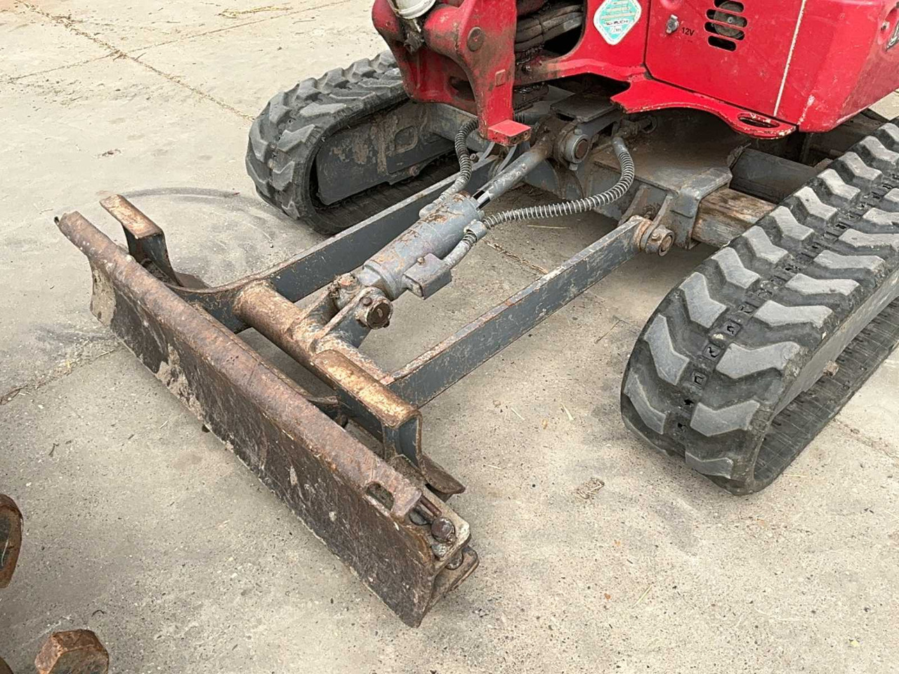 Mini escavadeira Takeuchi TB 225: foto 7