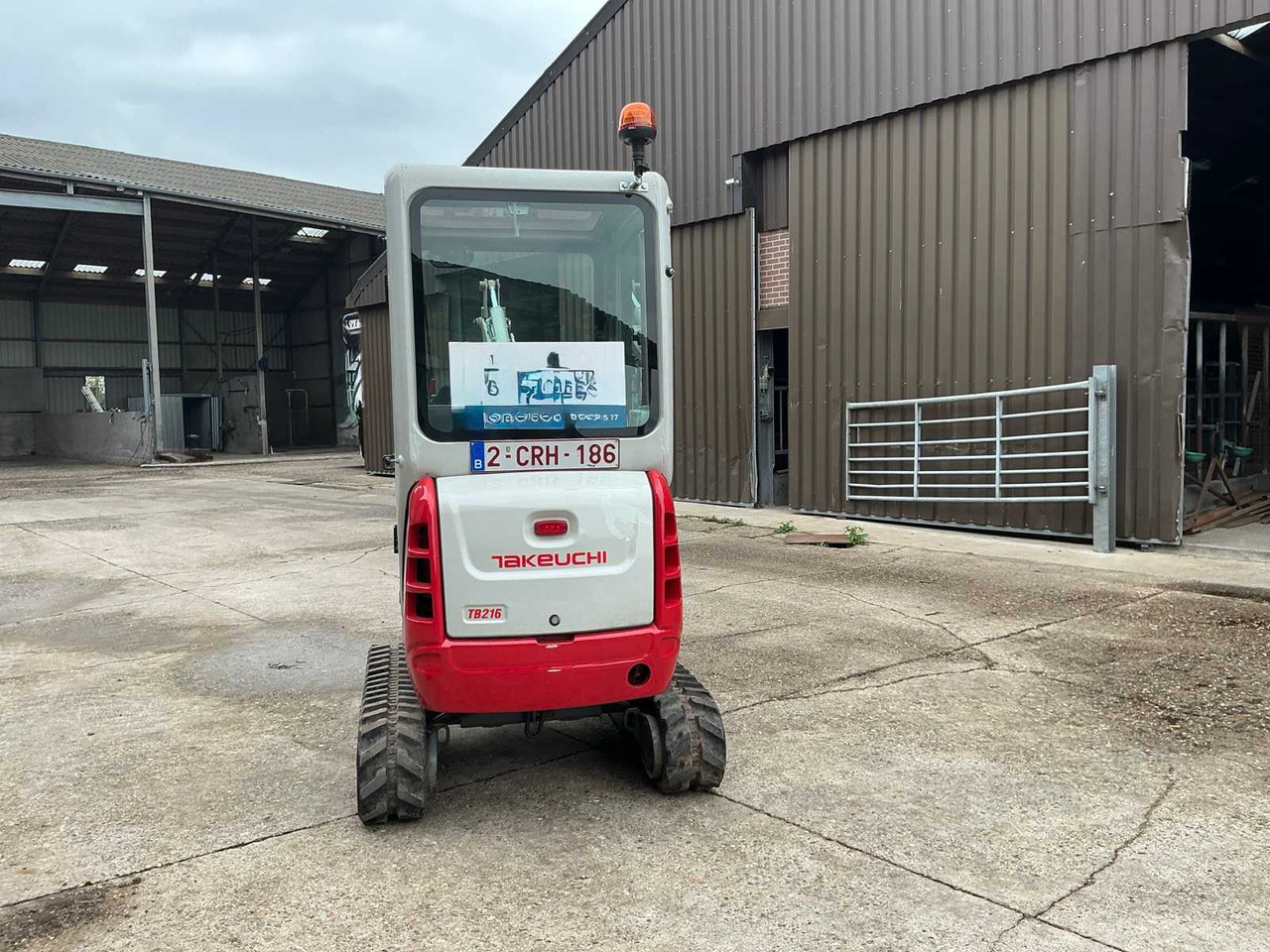 Takeuchi TB216 - Mini escavadeira: foto 4 Takeuchi TB216 - Mini escavadeira: foto 4